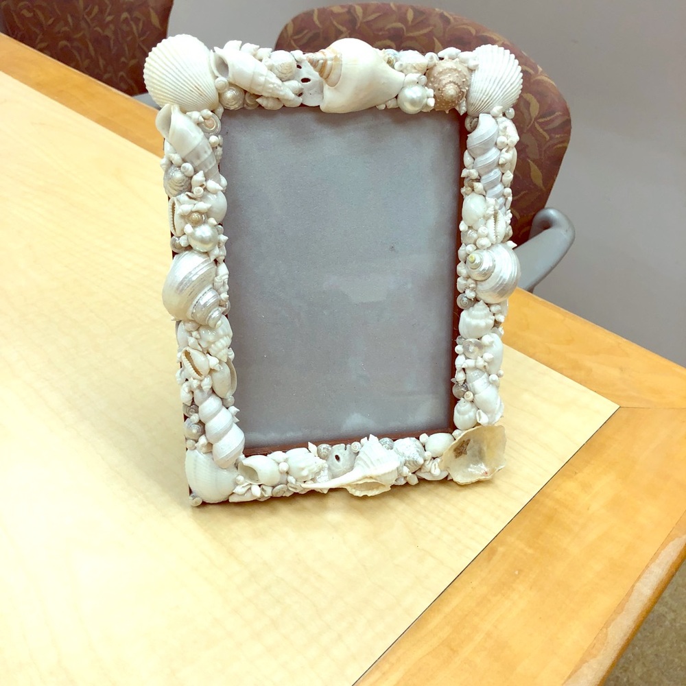 Beautiful real shell picture frame
